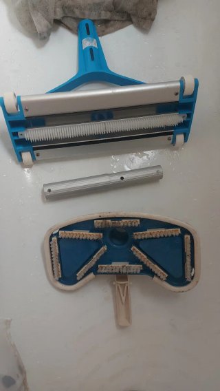 Kit Limpieza Piscina: Rastrillo, Limpiafondos y Ma