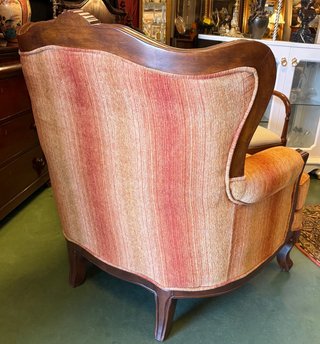 Sillón Clásico Tapizado Tela y Madera