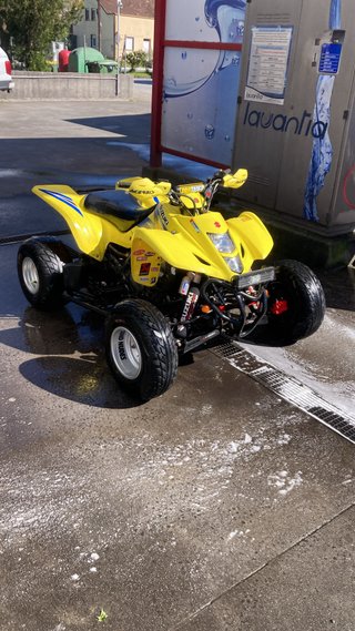 Suzuki LTZ 400 Amarillo Quad