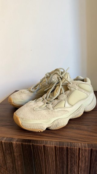 Adidas Yeezy 500 caqui