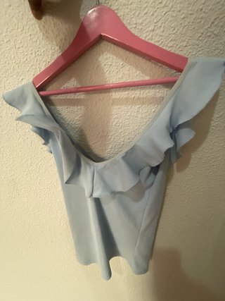 Blusa Stradivarius volantes