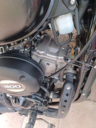 Hyosung Bobber 300cc Negra