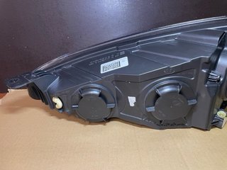 Faro Delantero Ford Focus Mk4