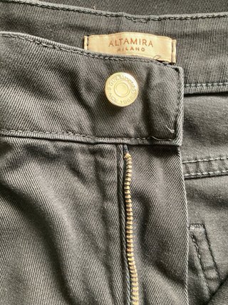 Pantaloni  NUOVI taglia 48 ita - vedi descrizione