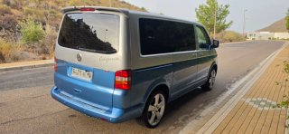 VOLKSWAGEN CARAVELLE – 8 PLAZAS – MUY EQUIPADA