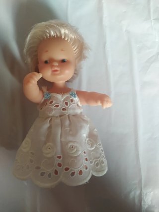 1 Barriguitas y Vestido antiguo
