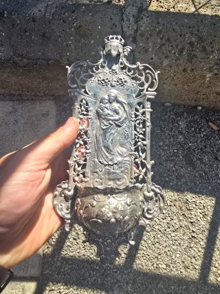 Antica Acquasantiera in Argento