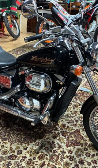 Honda VT 750 Shadow Negra