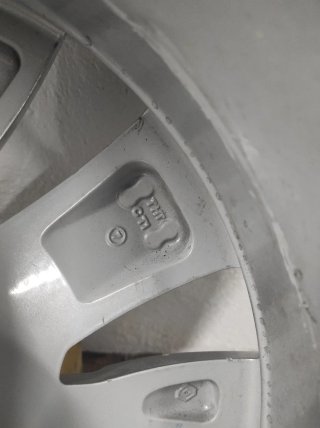 Llanta Renault