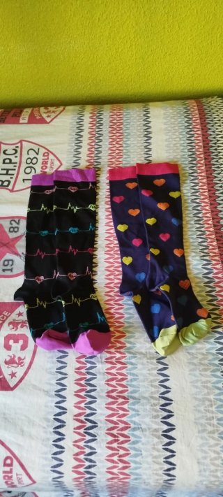 Lote 2 pares calcetines altos estampados