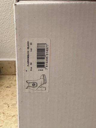 Botines tacón Guess negros