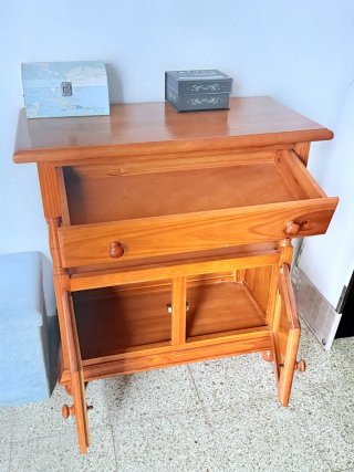 Cómoda auxiliar madera cajón y armario