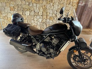 Honda Rebel 1100 - Casi Nueva