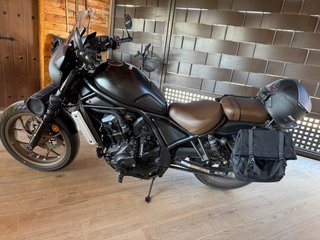 Honda Rebel 1100 - Casi Nueva
