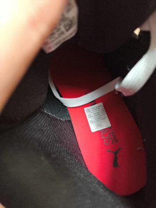 Zapatillas Puma Rebound Joy Blancas y Rojas. 44