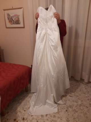 Abito da sposa in raso