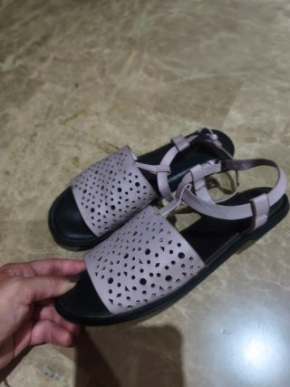 Sandalias Zara Niña. Moradas/lilas