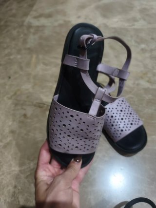 Sandalias Zara Niña. Moradas/lilas