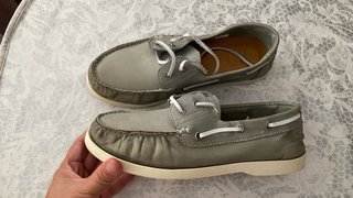 Zapatos naúticos color gris, talla 38