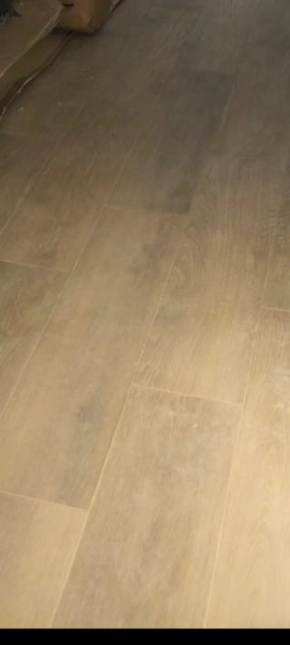 Suelo porcelánico imitación madera 20 m2