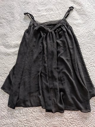 Camisón negro con encaje