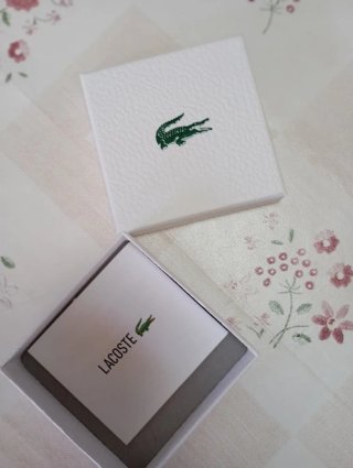 Pulsera Lacoste de hombres.
