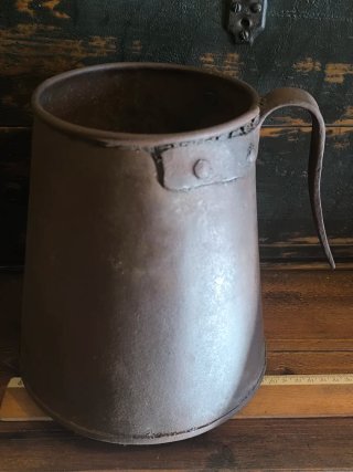 Antigua Jarra medidora de líquidos
