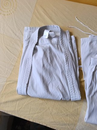 Kimono Taekwondo Blanco,para 7 u 8 años de edad.
