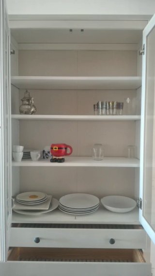Alacena Ikea Madera y Cristal