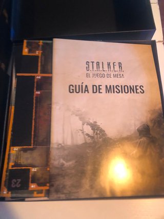 Stalker Juego de Mesa + Exp. Zone Threats