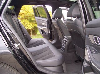 BMW 330e 2021