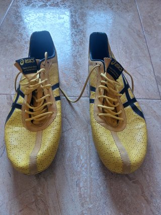 Zapatillas Clavos Asics