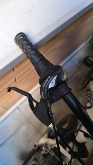 Bicicleta de montaña B-Pro M100