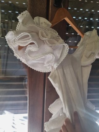 Vestido de niña de gitana blanco con volantes