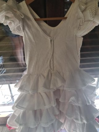 Vestido de niña de gitana blanco con volantes