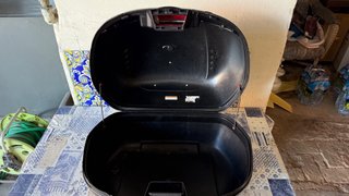 Baúl Givi Top Case Moto Negro