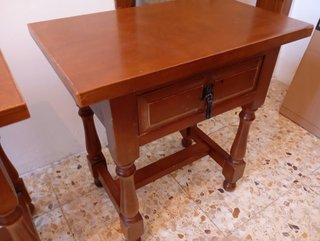 Mesitas de noche rústicas de madera