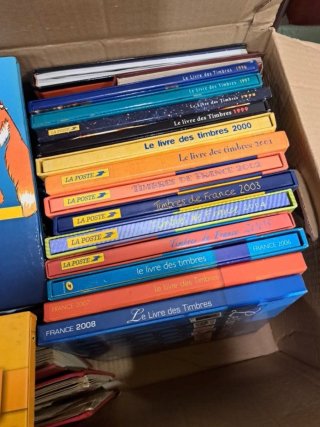 Libri di Francobolli (Le livre des timbres)