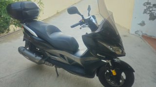 Kawasaki J300