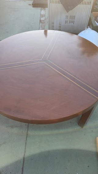 Mesa baja redonda vintage de madera