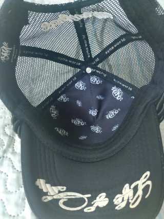 Gorra Syna World Negra y Blanca