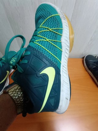 Nike Bambas Verdes y Amarillas
