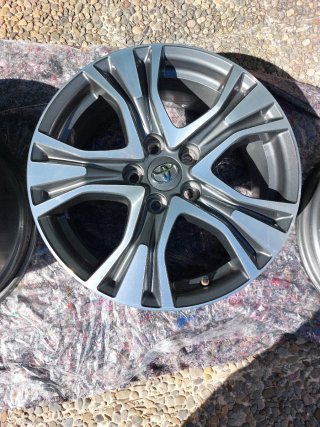Llantas Toyota 225/65 R17 (Juego 4)