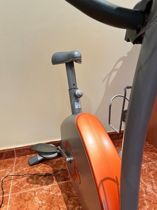 Bicicleta Estática Domyos VM560