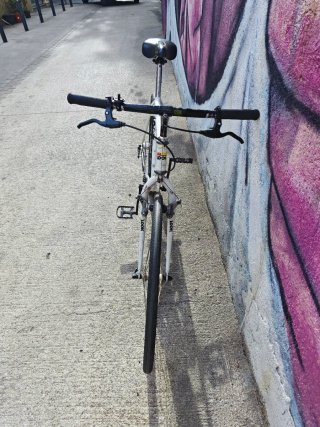 Bicicleta de ciudad single speed. Cuadro japones.