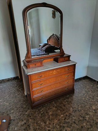 Dormitorio matrimonio madera clásico