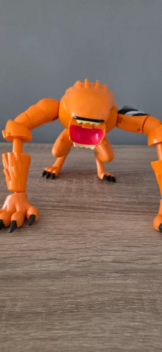 Figura Ben 10 Wildmutt Bestia Feral