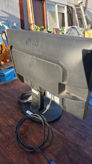 Monitor LG Flatron