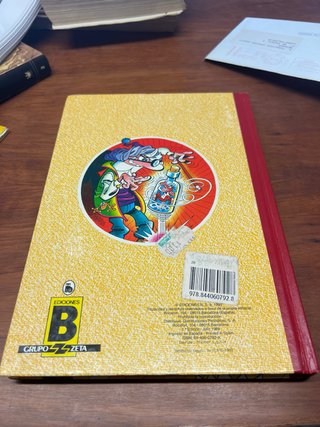 Mortadelo y Filemón y el botones Sacarino