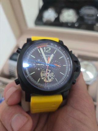 Reloj Homenaje Panerai Negro Amarillo